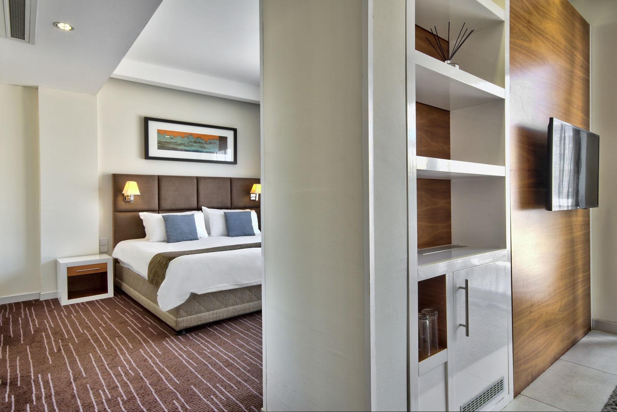 The George, Urban Boutique Hotel San Ġiljan